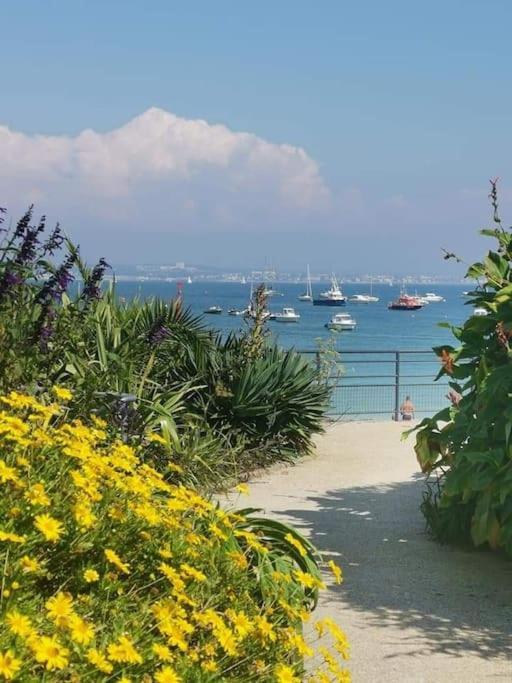 Face A La Mer Fouesnant Exterior photo